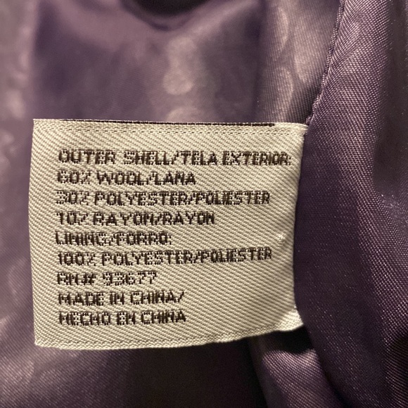 Ladies coat - Picture 10 of 10